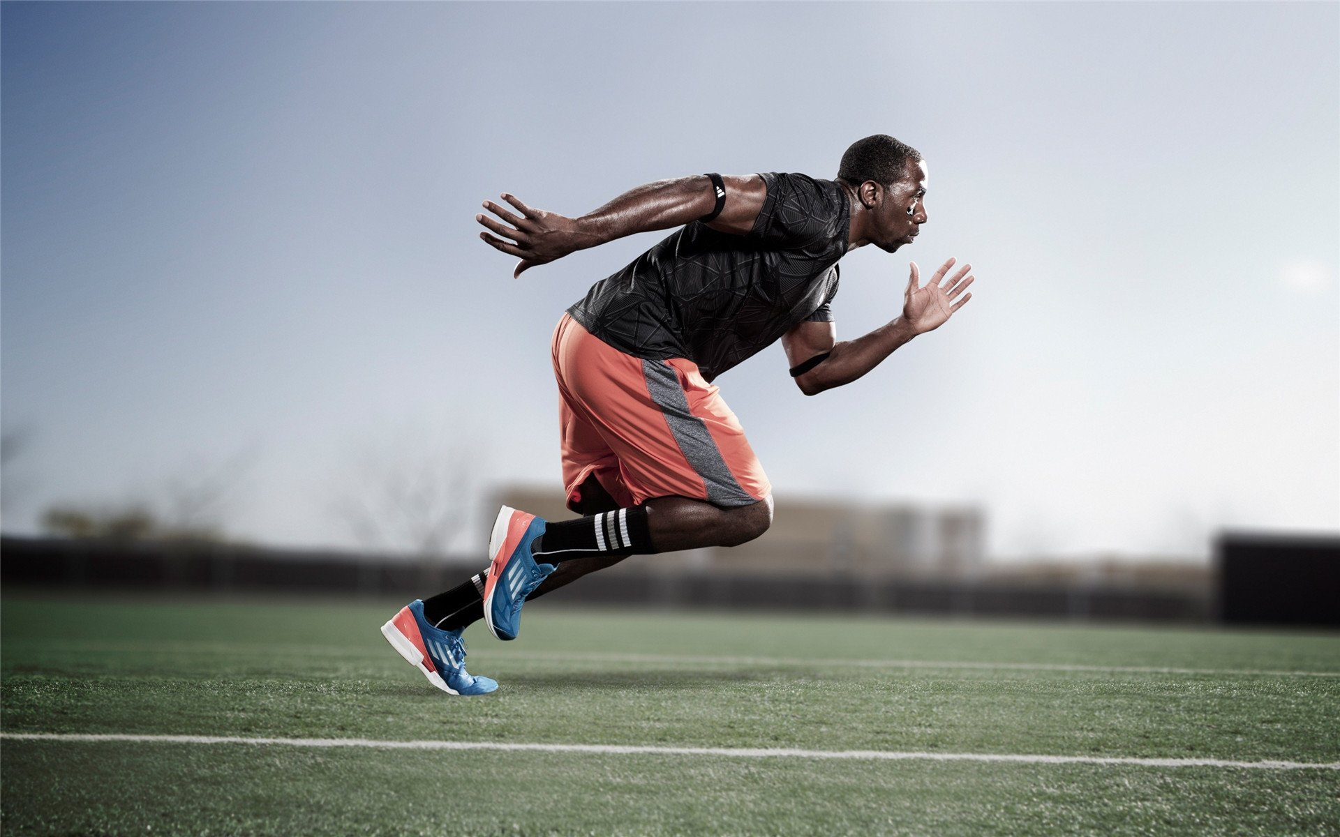 九游sports-_运动员感言：逆境中的手心汗水与坚持_，运动员心疼